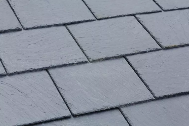 Quel est le prix au m² d'une ardoise pour une rénovation de toiture 100m² ?, Quimperlé, Jenback & Co